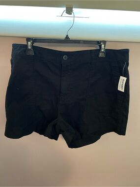 Old Navy Black Women's Chino OG Jean-Style 3.5” Inseam Shorts Black XL
